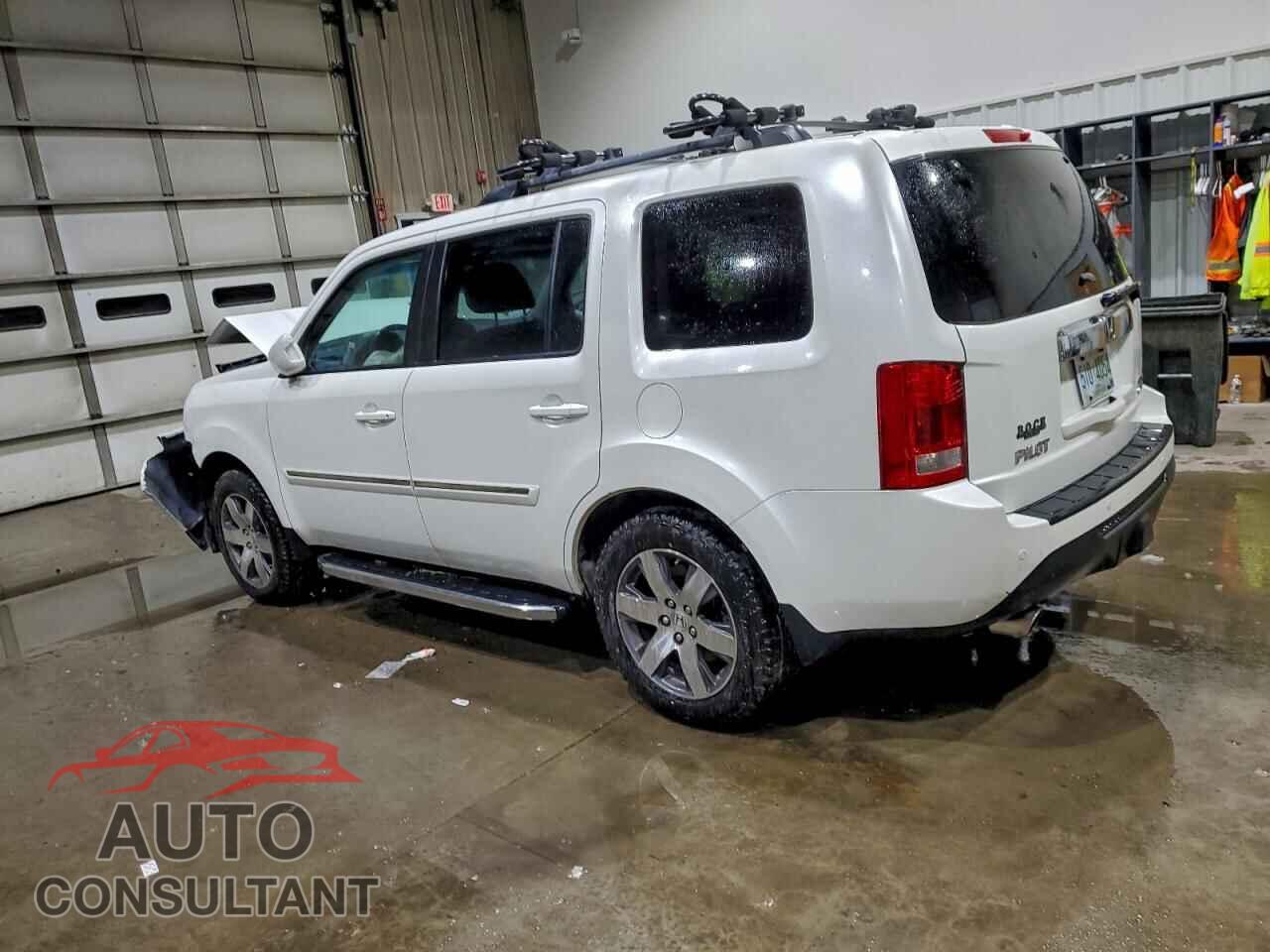 HONDA PILOT 2015 - 5FNYF4H92FB024760