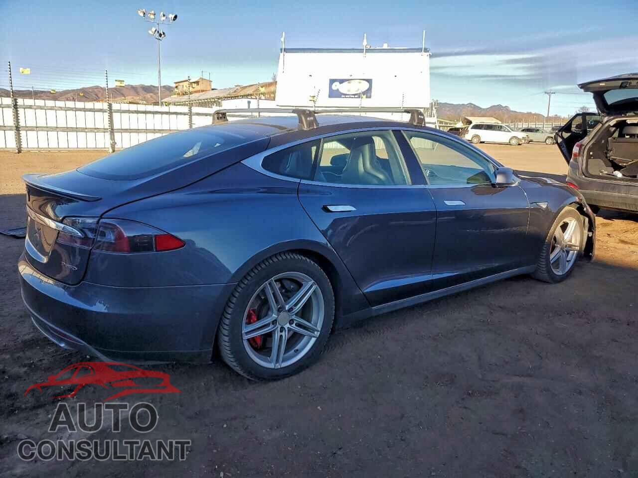TESLA MODEL S 2014 - 5YJSA1H25EFP63139