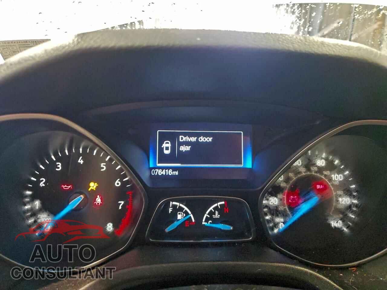 FORD FOCUS 2015 - 1FADP3F24FL338327