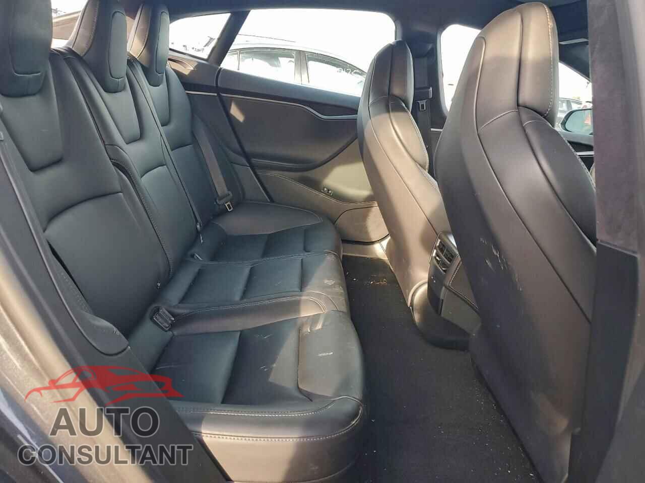 TESLA MODEL S 2018 - 5YJSA1E22JF286202