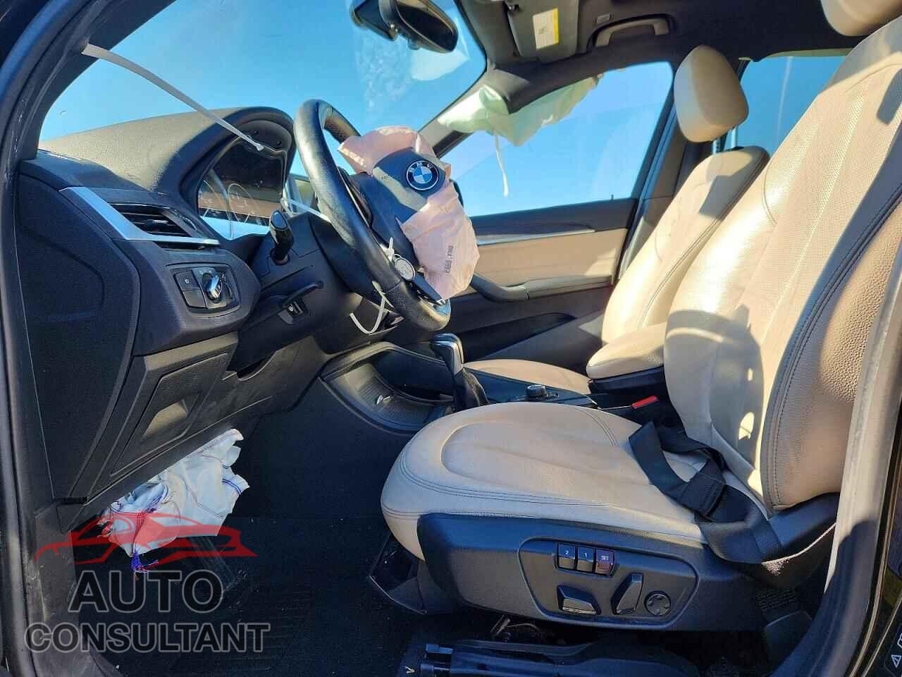 BMW X1 2017 - WBXHT3C32H5F83578