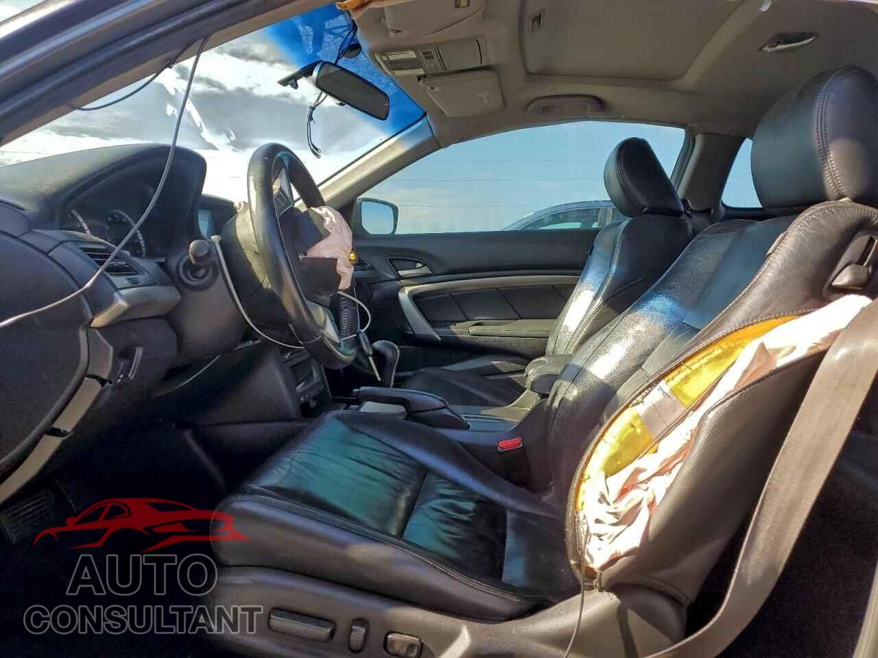 HONDA ACCORD 2010 - 1HGCS2B84AA005897