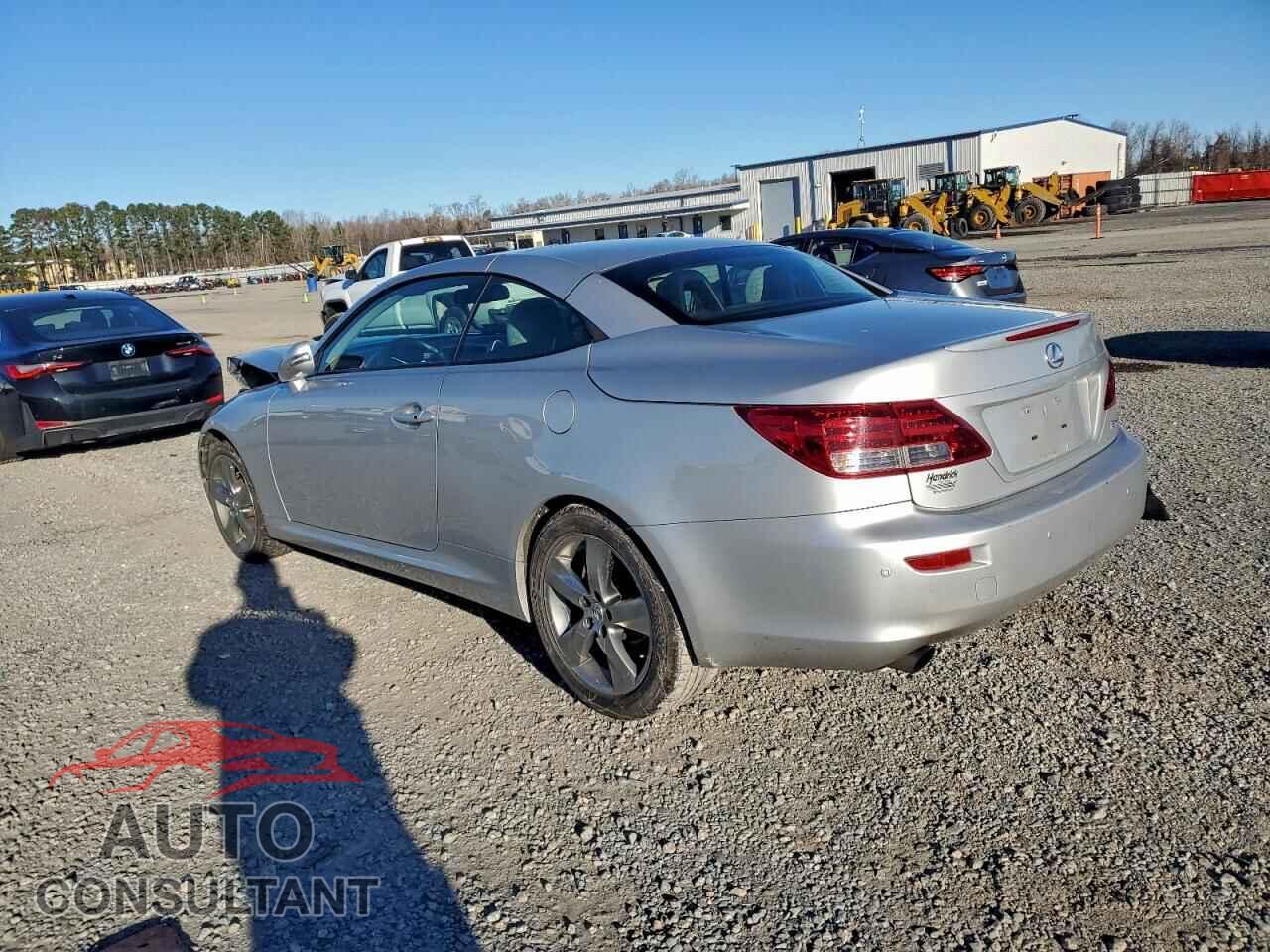 LEXUS IS 2011 - JTHFF2C25B2520606