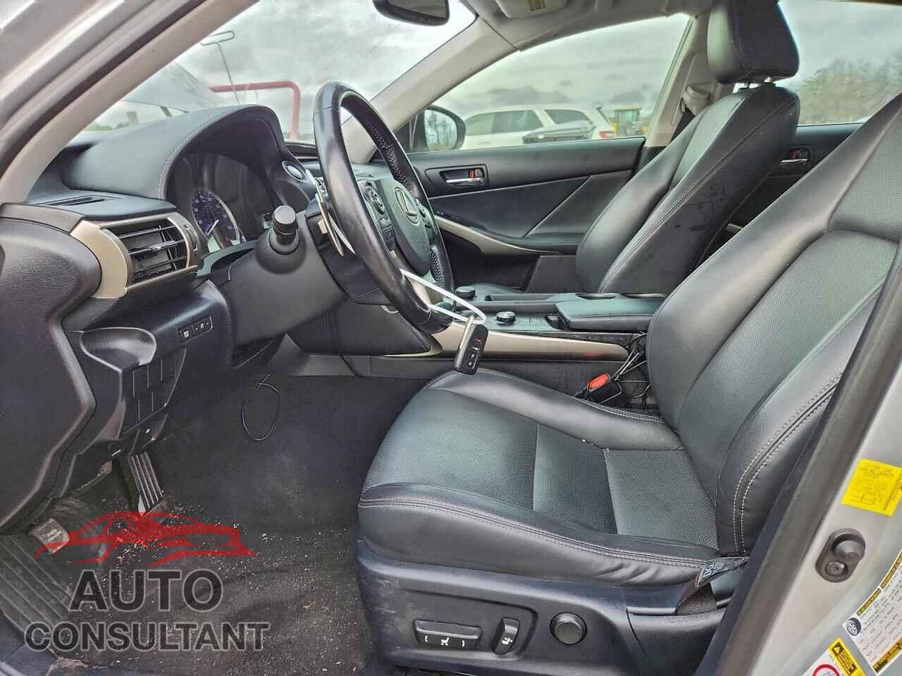 LEXUS IS 2015 - JTHCF1D28F5025994