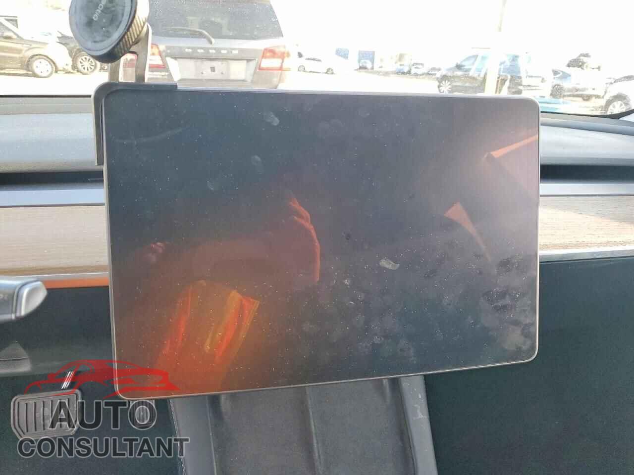 TESLA MODEL 3 2022 - 5YJ3E1EB2NF271309