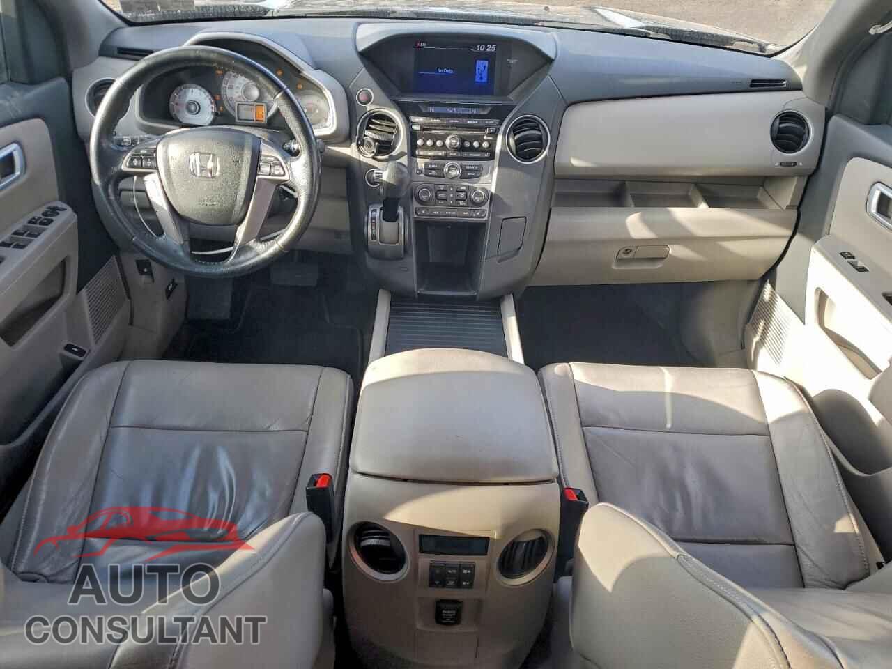 HONDA PILOT 2013 - 5FNYF4H57DB025252