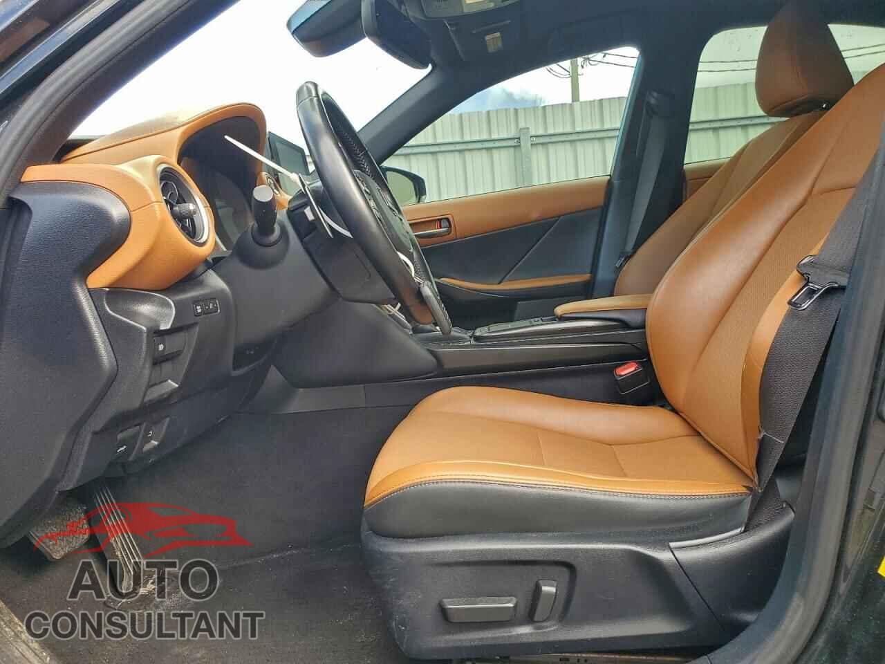 LEXUS IS 2021 - JTHCA1D2XM5115112