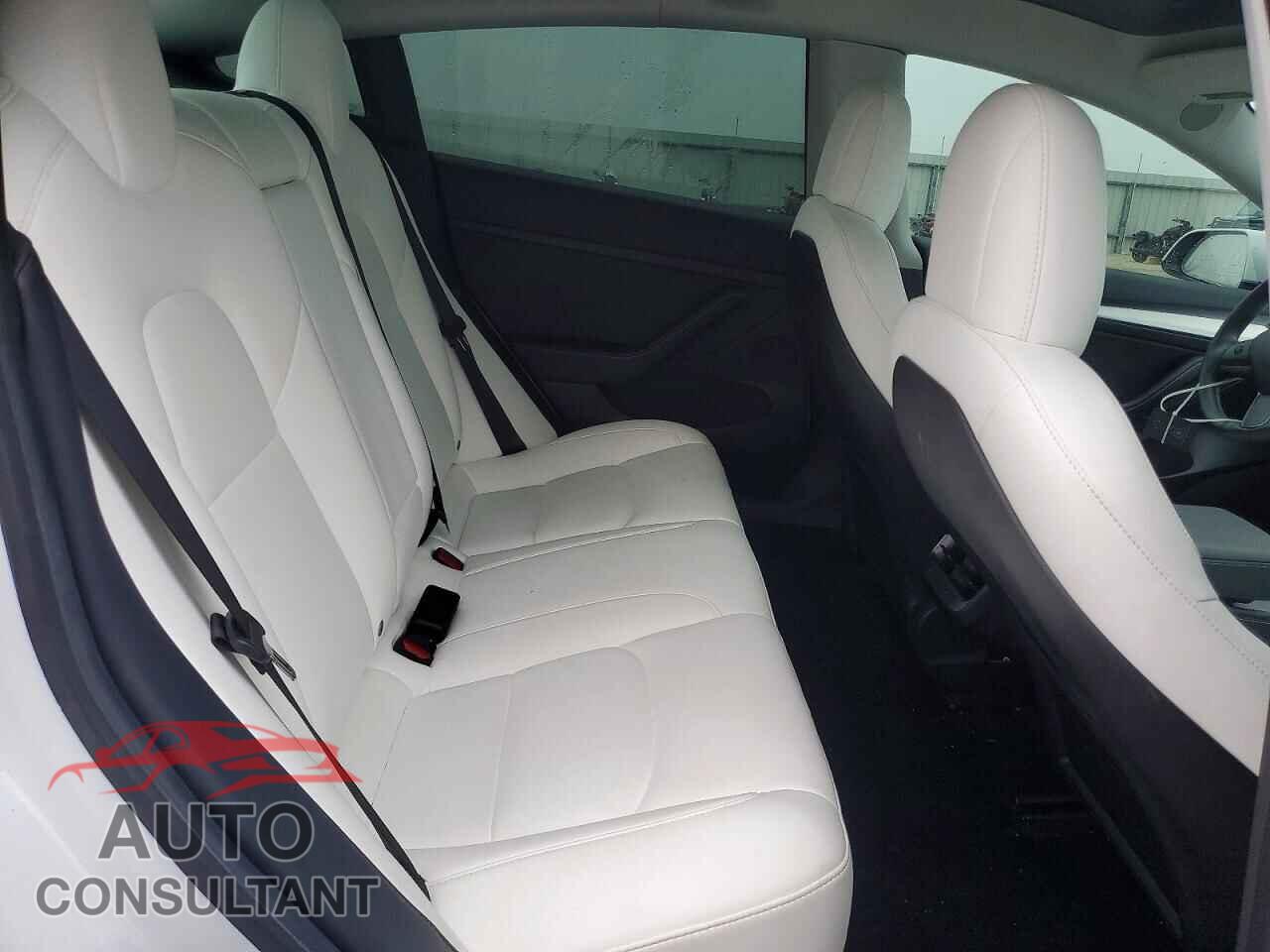 TESLA MODEL 3 2021 - 5YJ3E1EB0MF060480