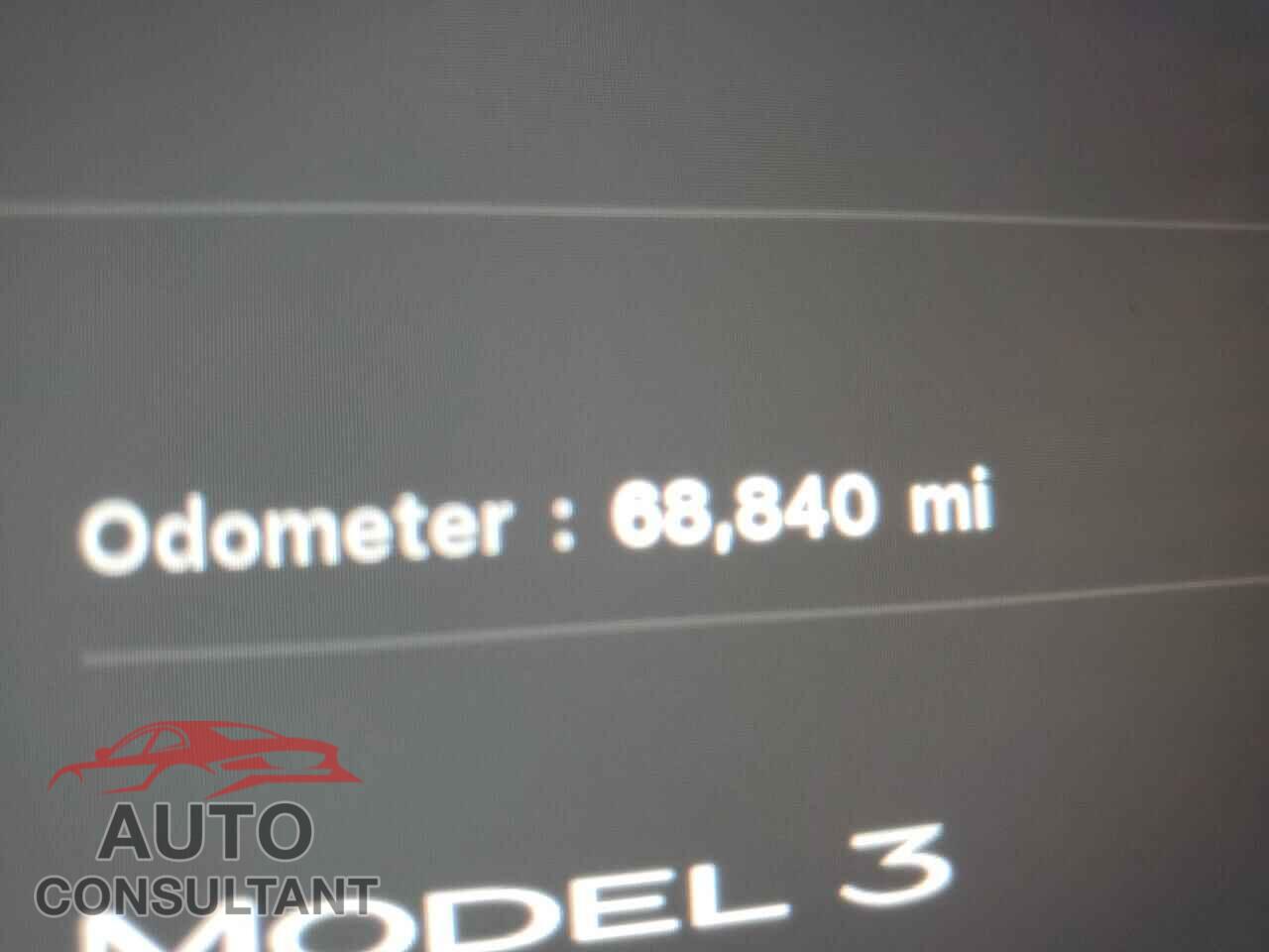 TESLA MODEL 3 2024 - 5YJ3E1EA1RF831219