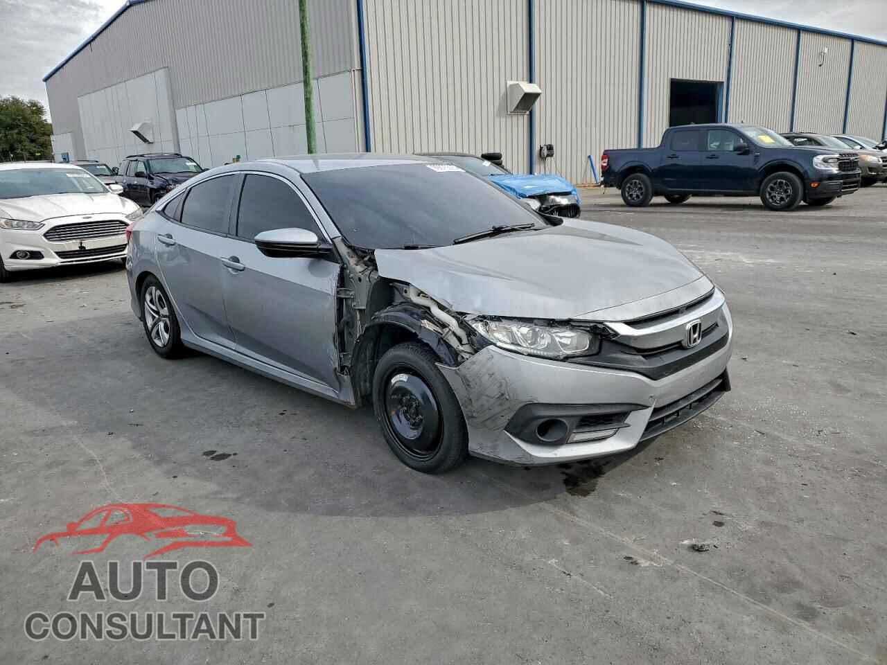 HONDA CIVIC 2018 - 19XFC2F50JE025991