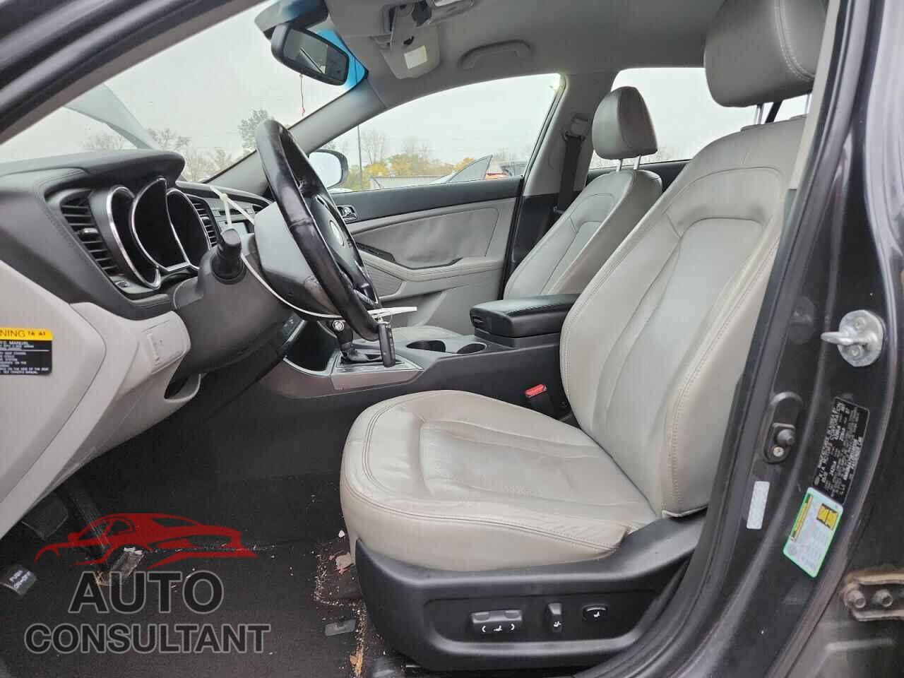 KIA OPTIMA 2011 - KNAGN4A75B5146108
