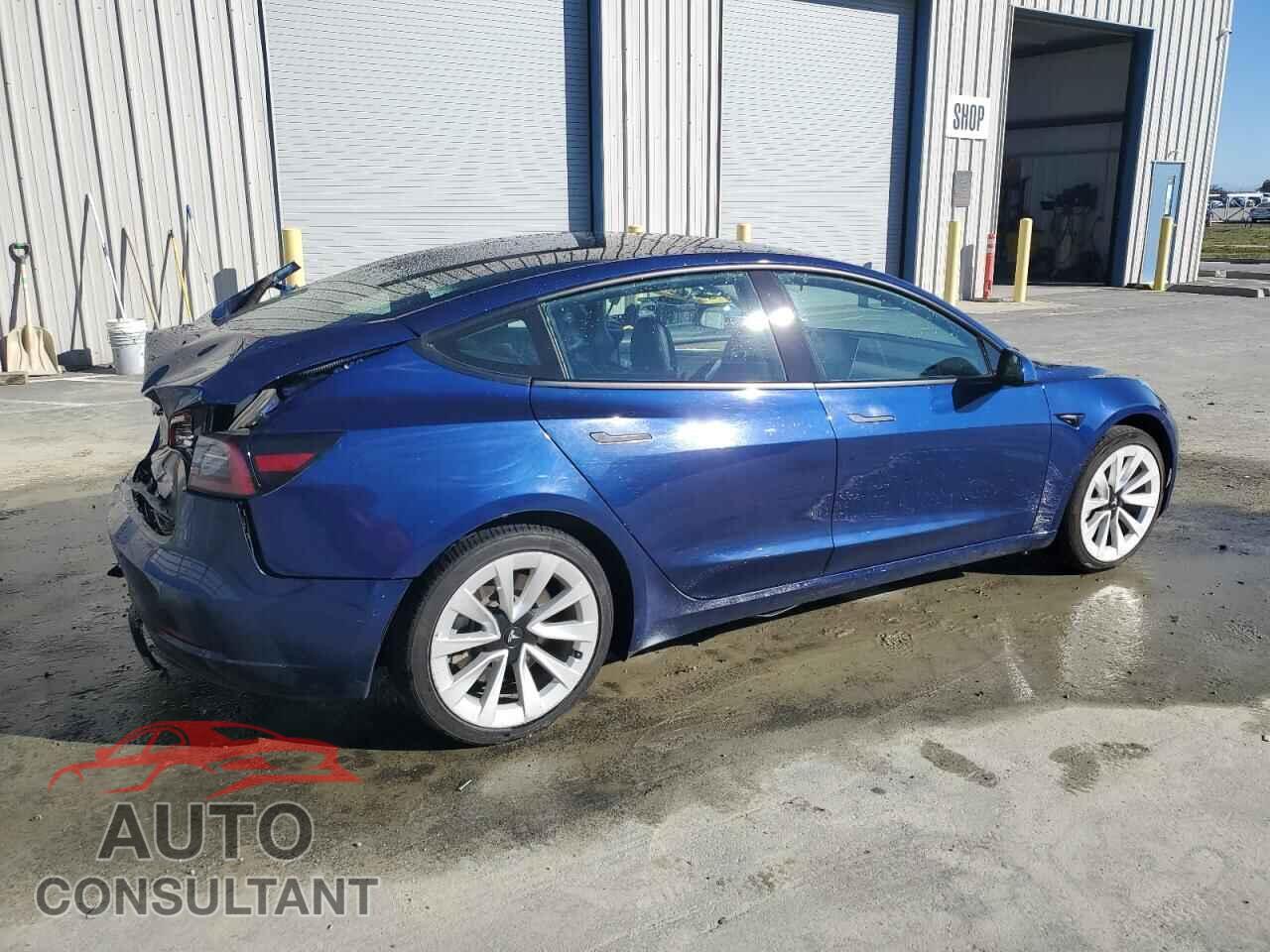 TESLA MODEL 3 2022 - 5YJ3E1EA8NF304546