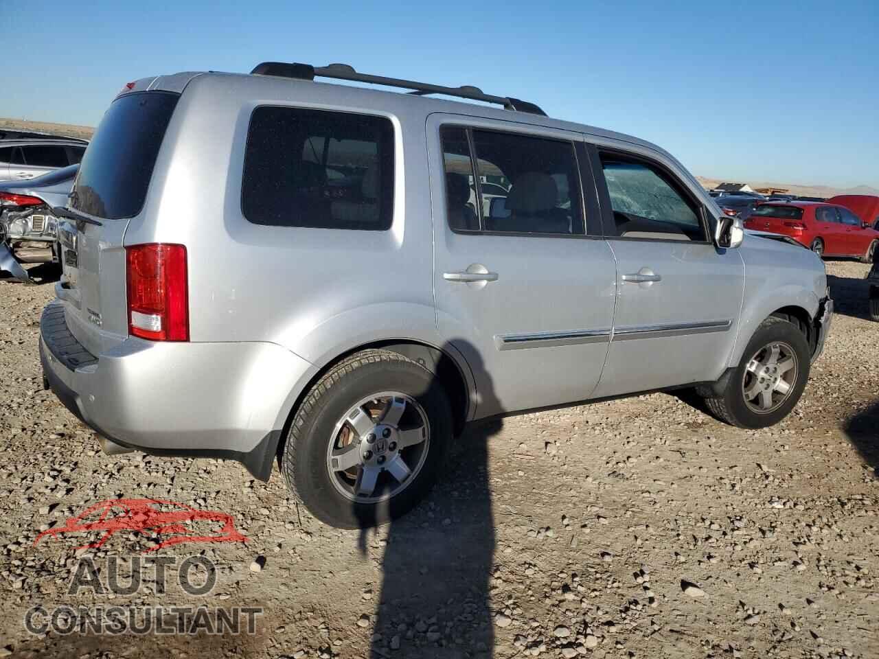 HONDA PILOT 2011 - 5FNYF4H96BB061966