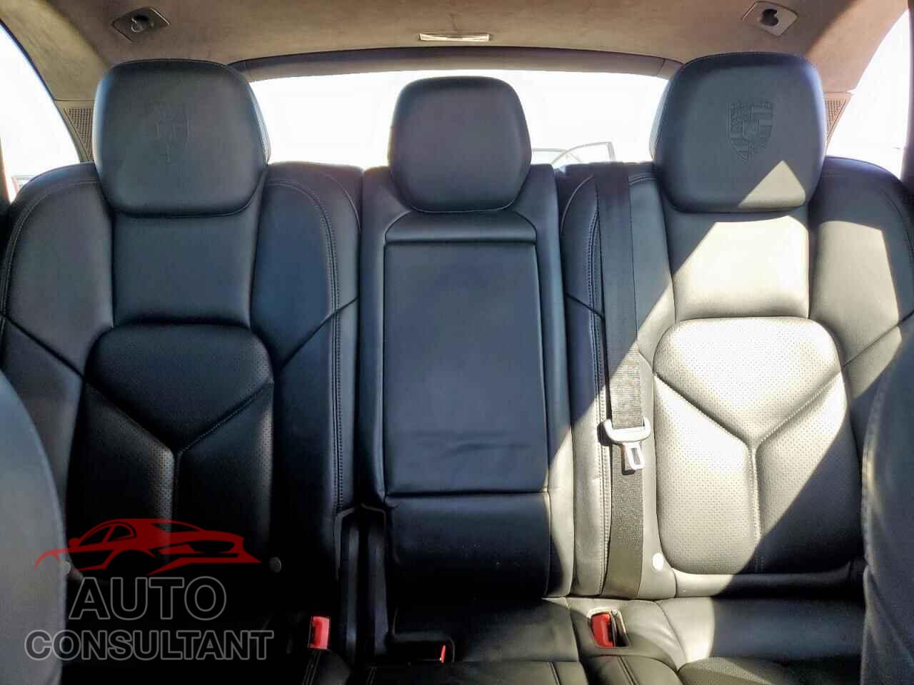 PORSCHE CAYENNE 2016 - WP1AD2A28GLA72320