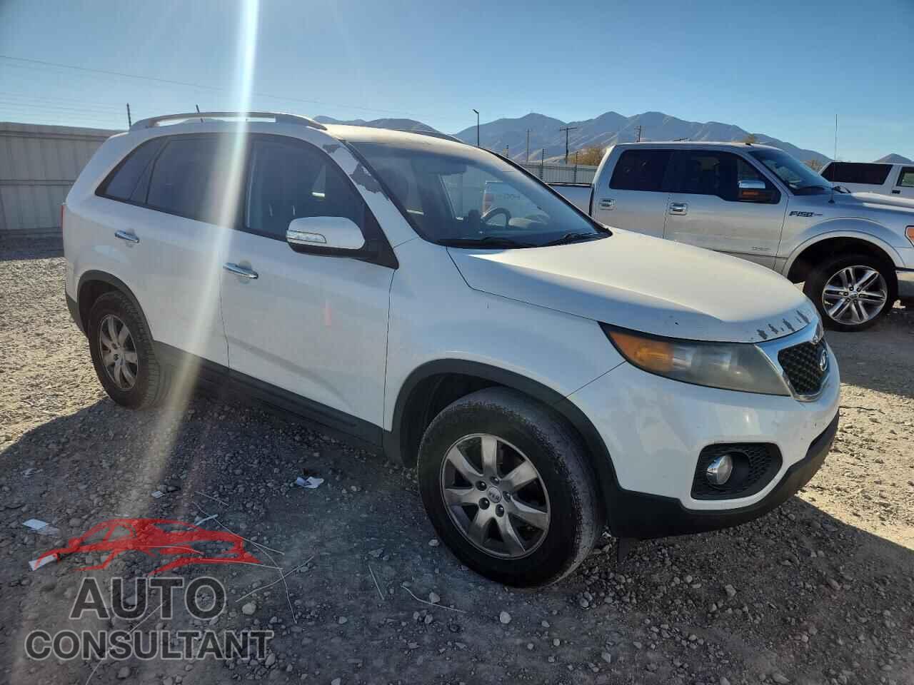 KIA SORENTO 2013 - 5XYKT4A65DG324698