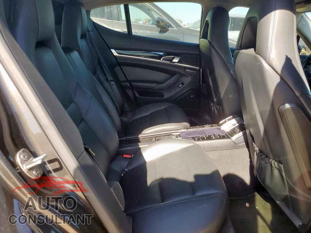 PORSCHE PANAMERA 2014 - WP0AA2A76EL007808