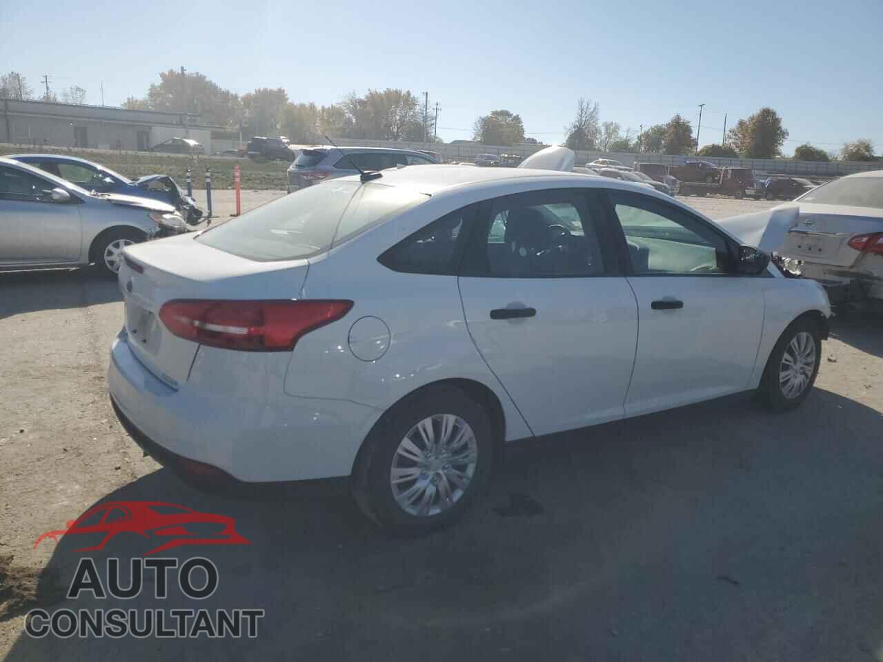 FORD FOCUS 2016 - 1FADP3E21GL381803