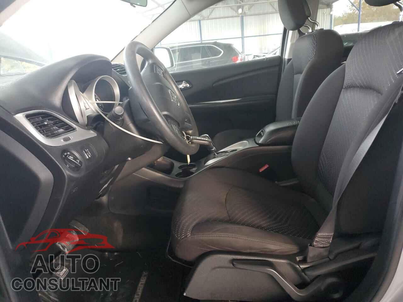 DODGE JOURNEY 2015 - 3C4PDCBG2FT696404