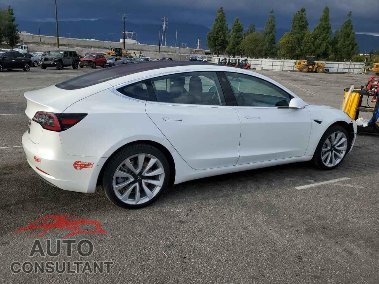 TESLA MODEL 3 2018 - 5YJ3E1EA0JF018426