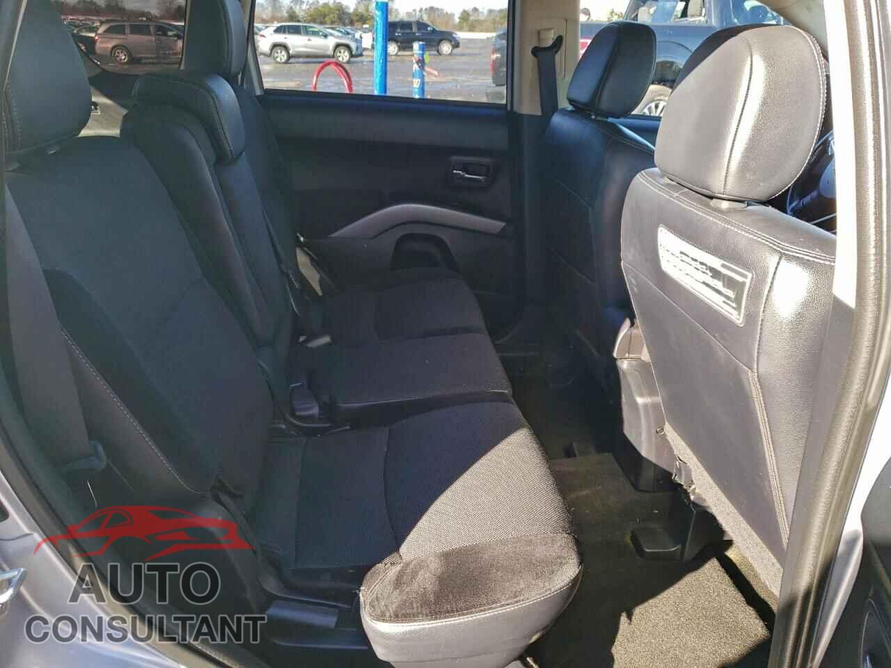 MITSUBISHI OUTLANDER 2013 - JA4AS3AW7DU008043