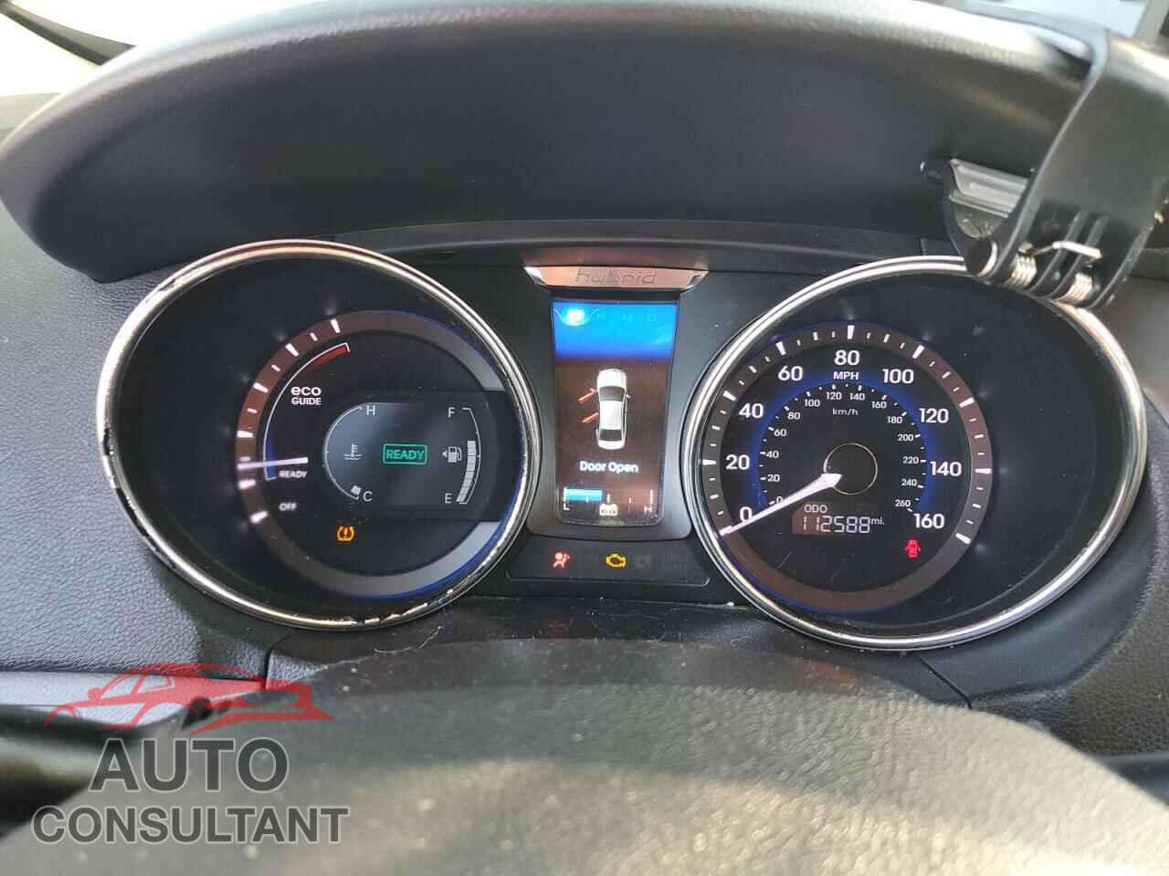 HYUNDAI SONATA 2013 - KMHEC4A44DA075012