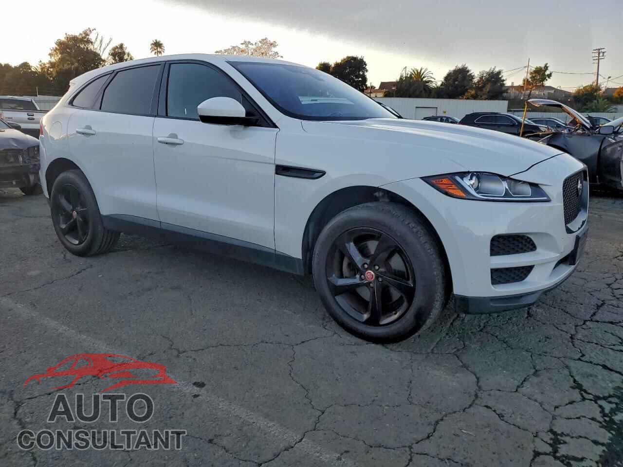 JAGUAR F-PACE 2017 - SADCJ2BVXHA053619