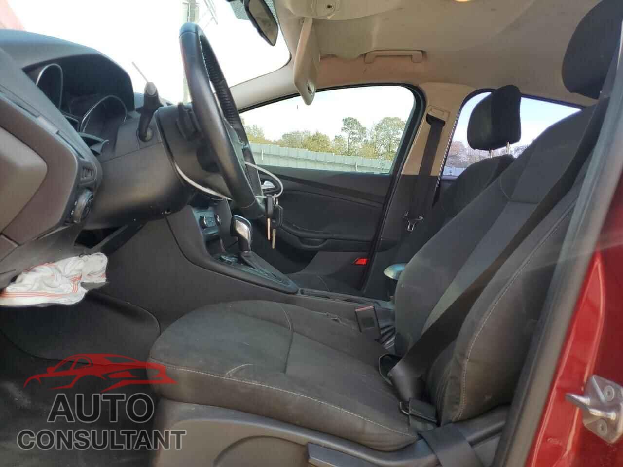 FORD FOCUS 2015 - 1FADP3K22FL215535
