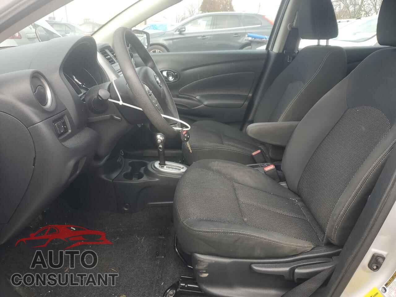 NISSAN VERSA 2017 - 3N1CN7AP5HL813404