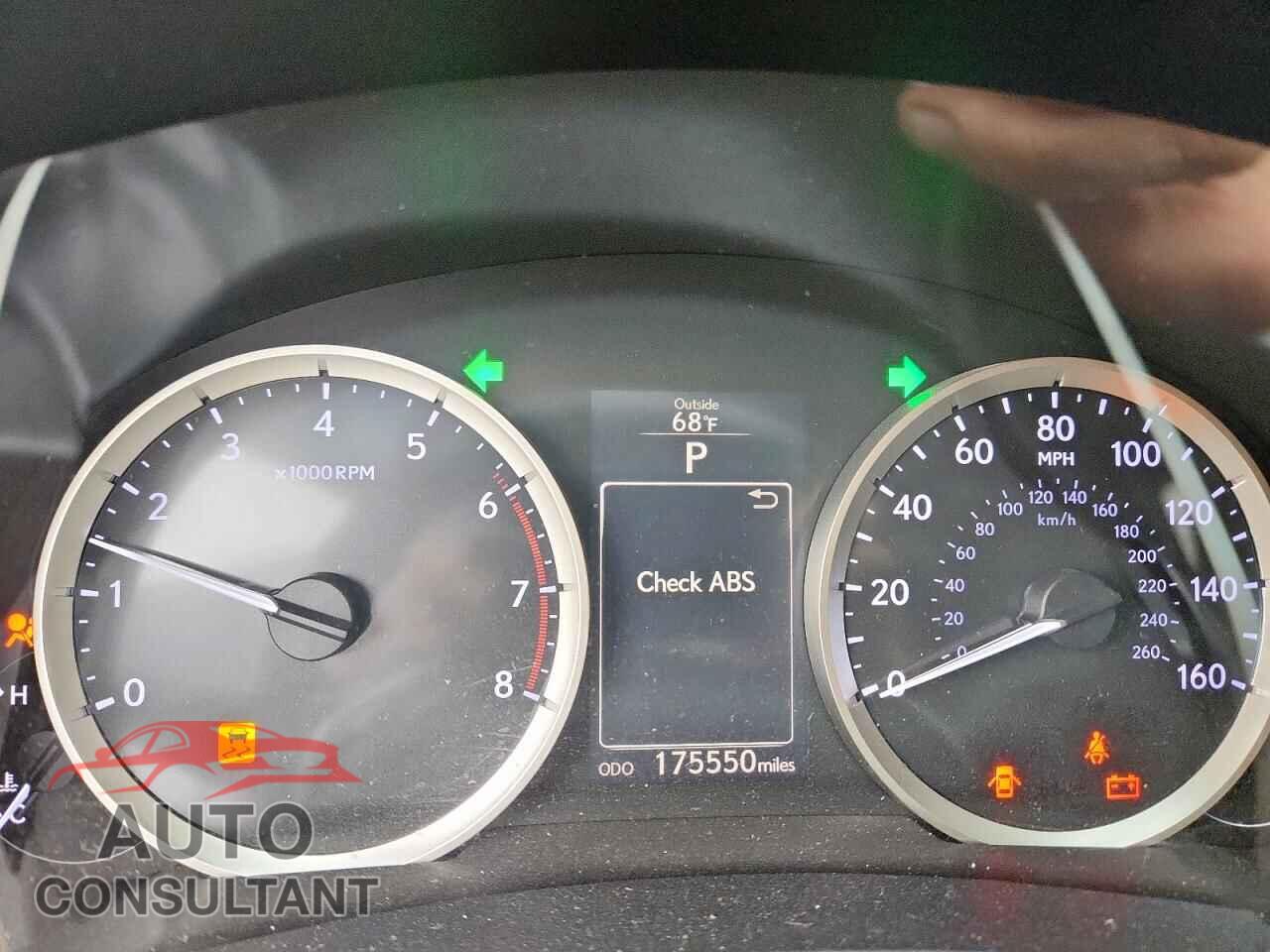 LEXUS IS 2016 - JTHBA1D2XG5021232