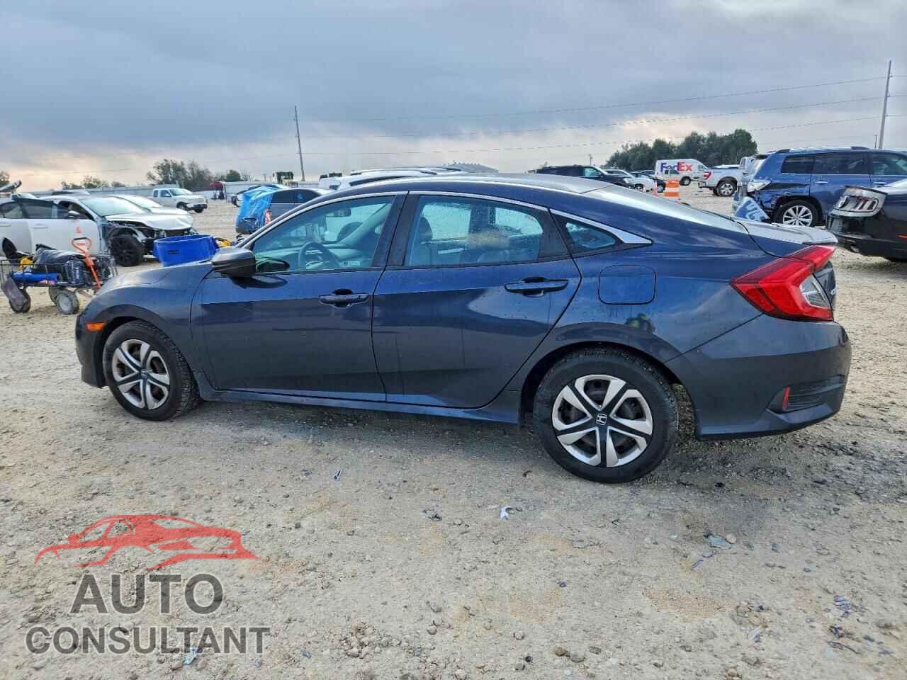 HONDA CIVIC 2018 - 2HGFC2F53JH573439