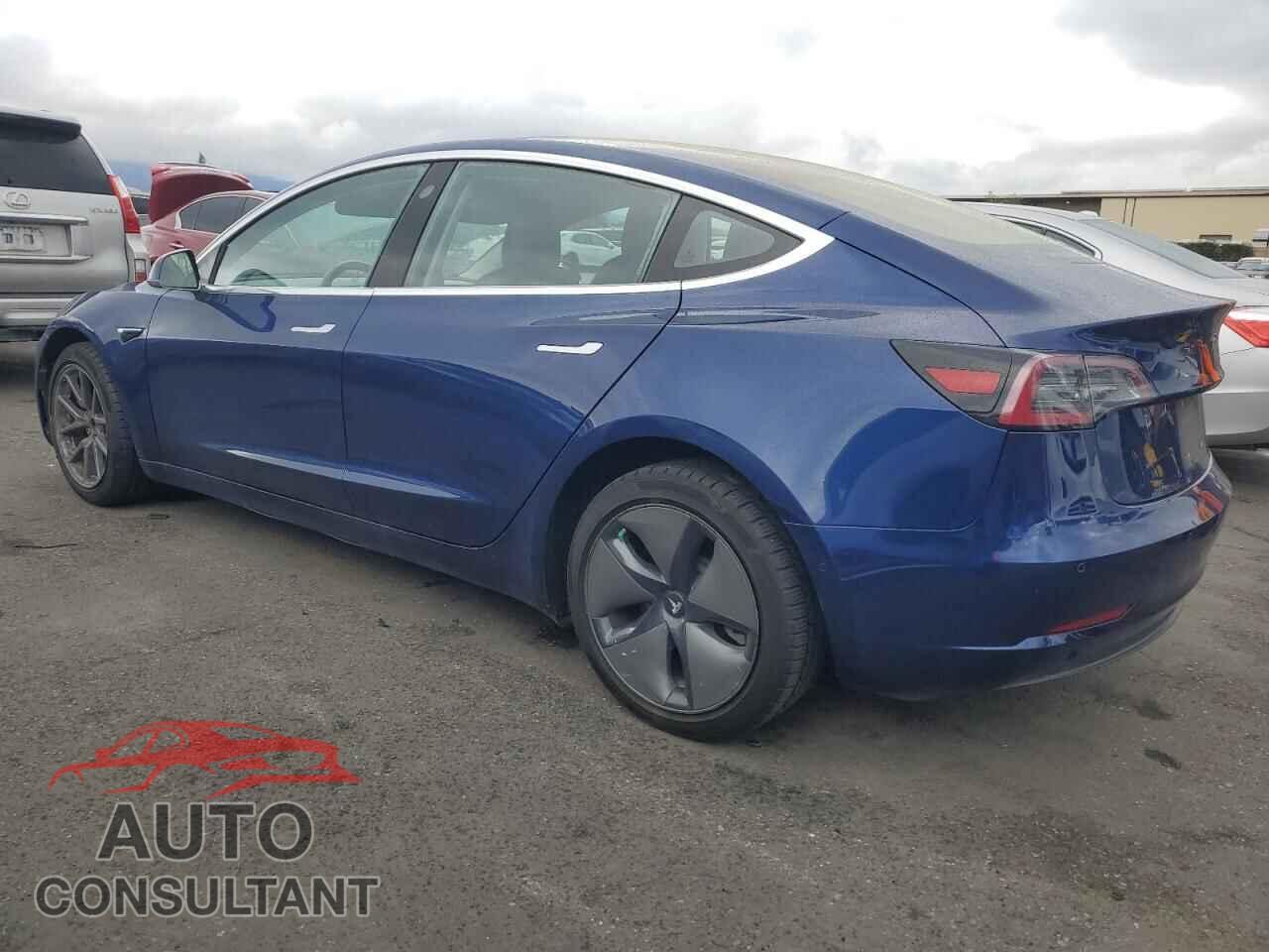 TESLA MODEL 3 2018 - 5YJ3E1EA9JF045009