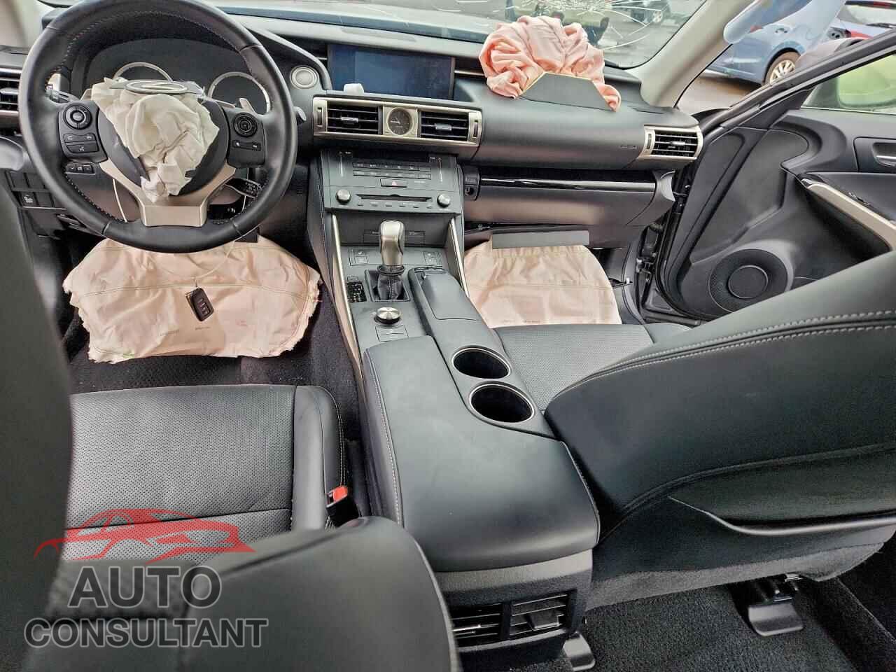 LEXUS IS 2015 - JTHCF1D23F5017298