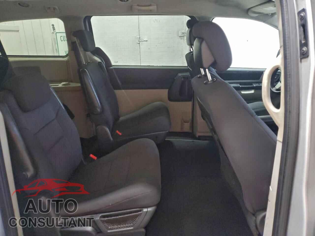 DODGE CARAVAN 2010 - 2D4RN5D12AR323551