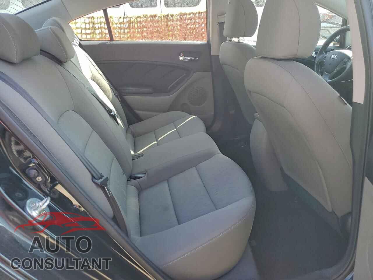KIA FORTE 2016 - KNAFK4A66G5616066
