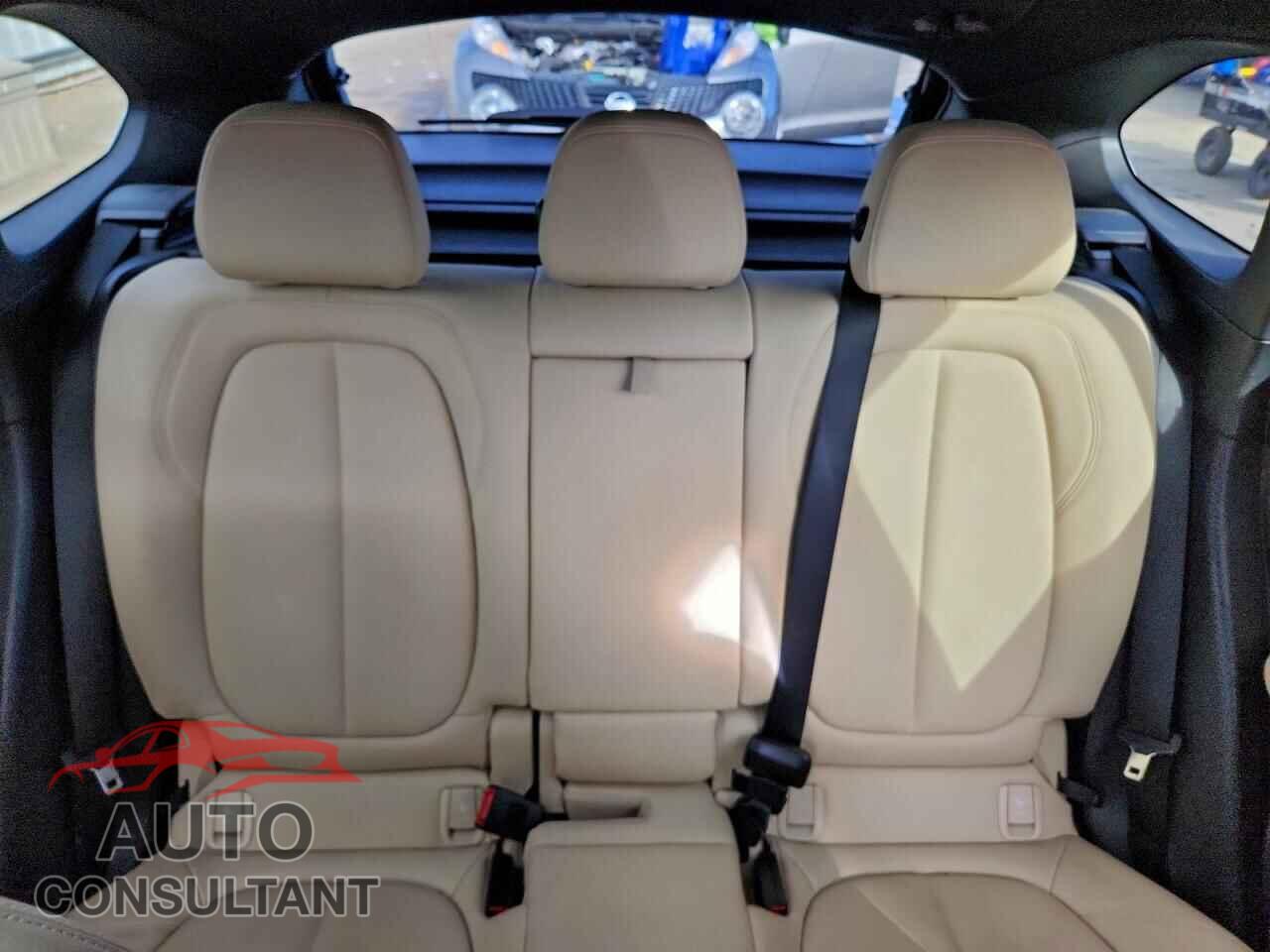 BMW X1 2017 - WBXHT3C30H5F75088