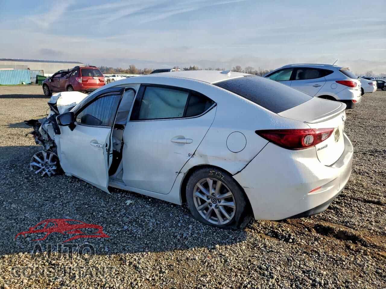 MAZDA 3 2015 - JM1BM1W70F1260554