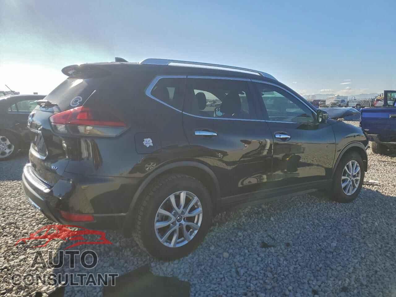 NISSAN ROGUE 2018 - KNMAT2MT2JP562017