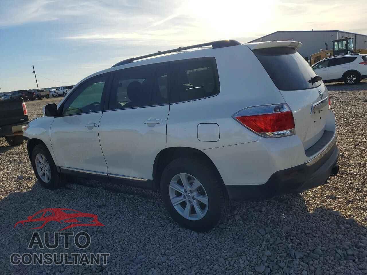 TOYOTA HIGHLANDER 2013 - 5TDZK3EH8DS122612