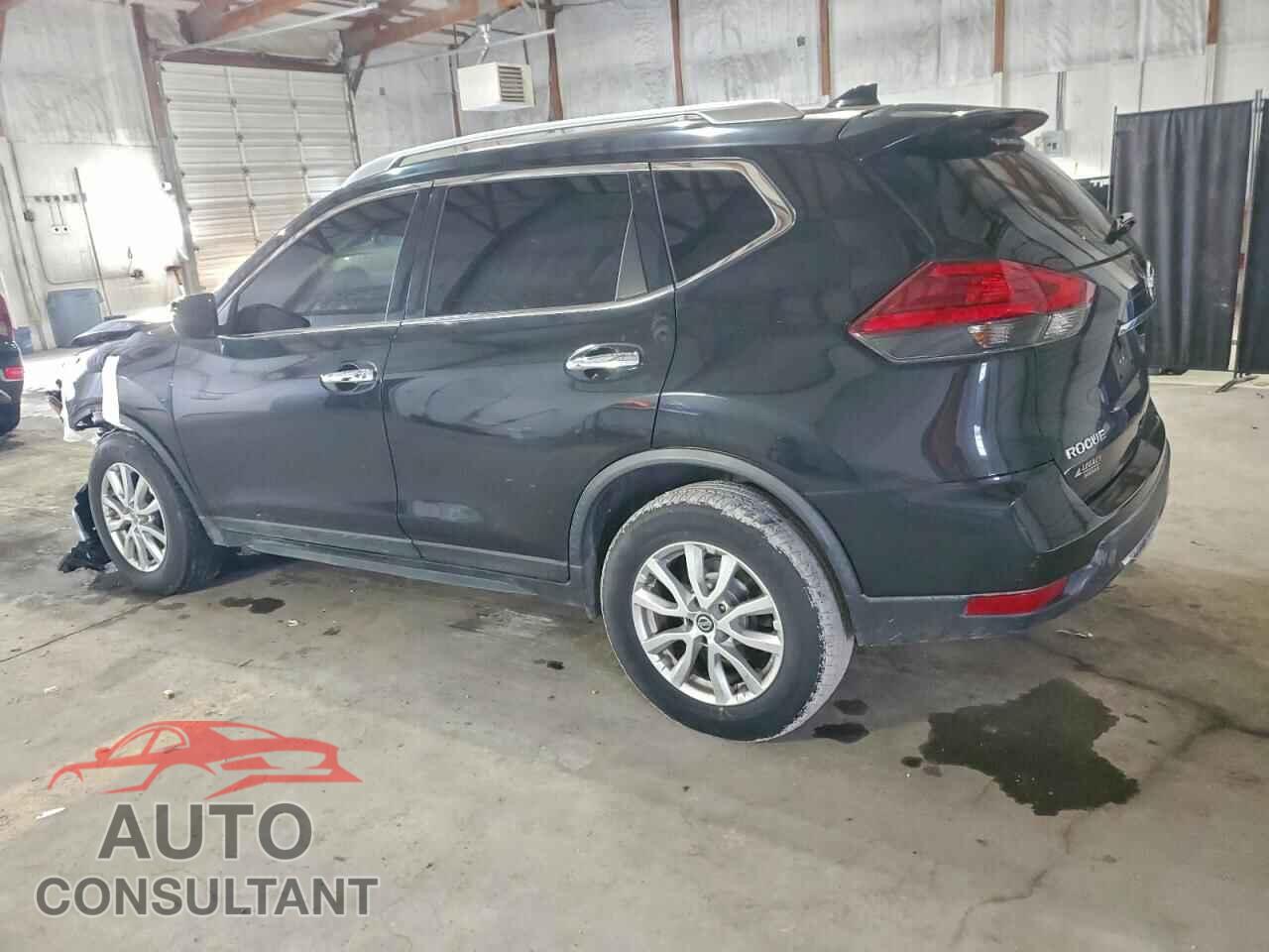 NISSAN ROGUE 2017 - KNMAT2MV3HP520192