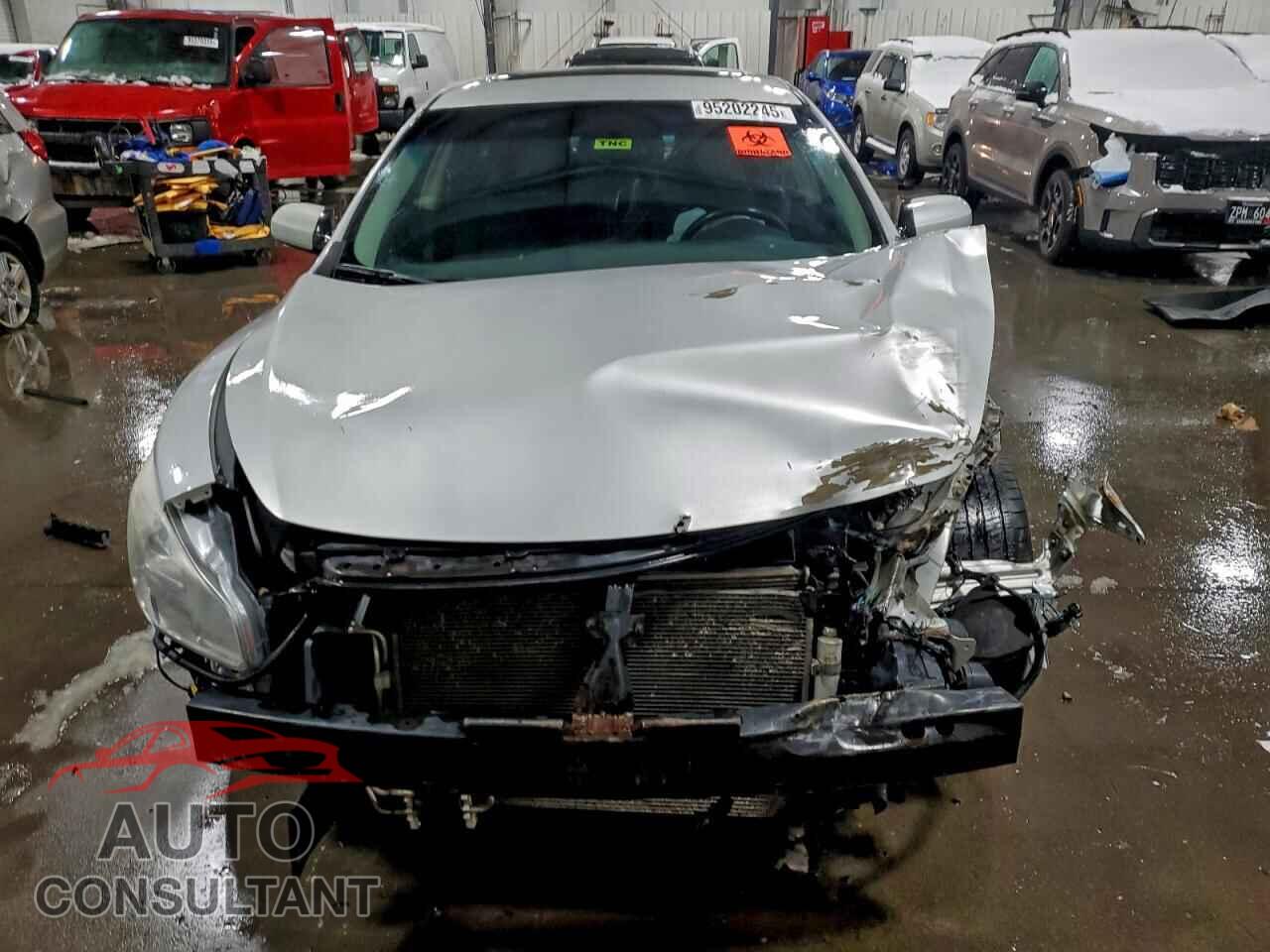 NISSAN MAXIMA 2013 - 1N4AA5AP8DC841004