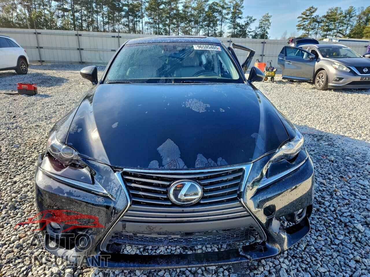 LEXUS IS 2016 - JTHBA1D23G5017846