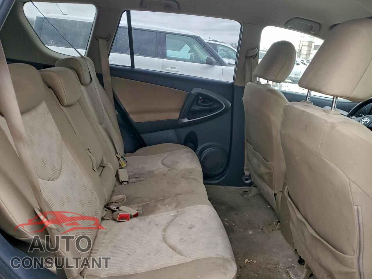 TOYOTA RAV4 2011 - JTMBF4DVXBD042661