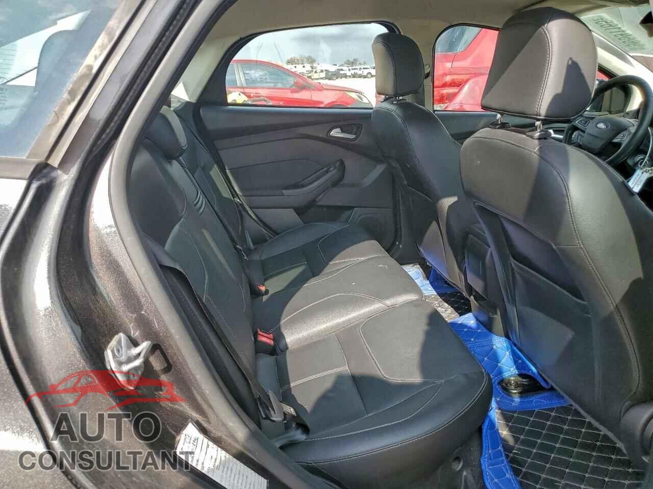FORD FOCUS 2016 - 1FADP3F23GL286142