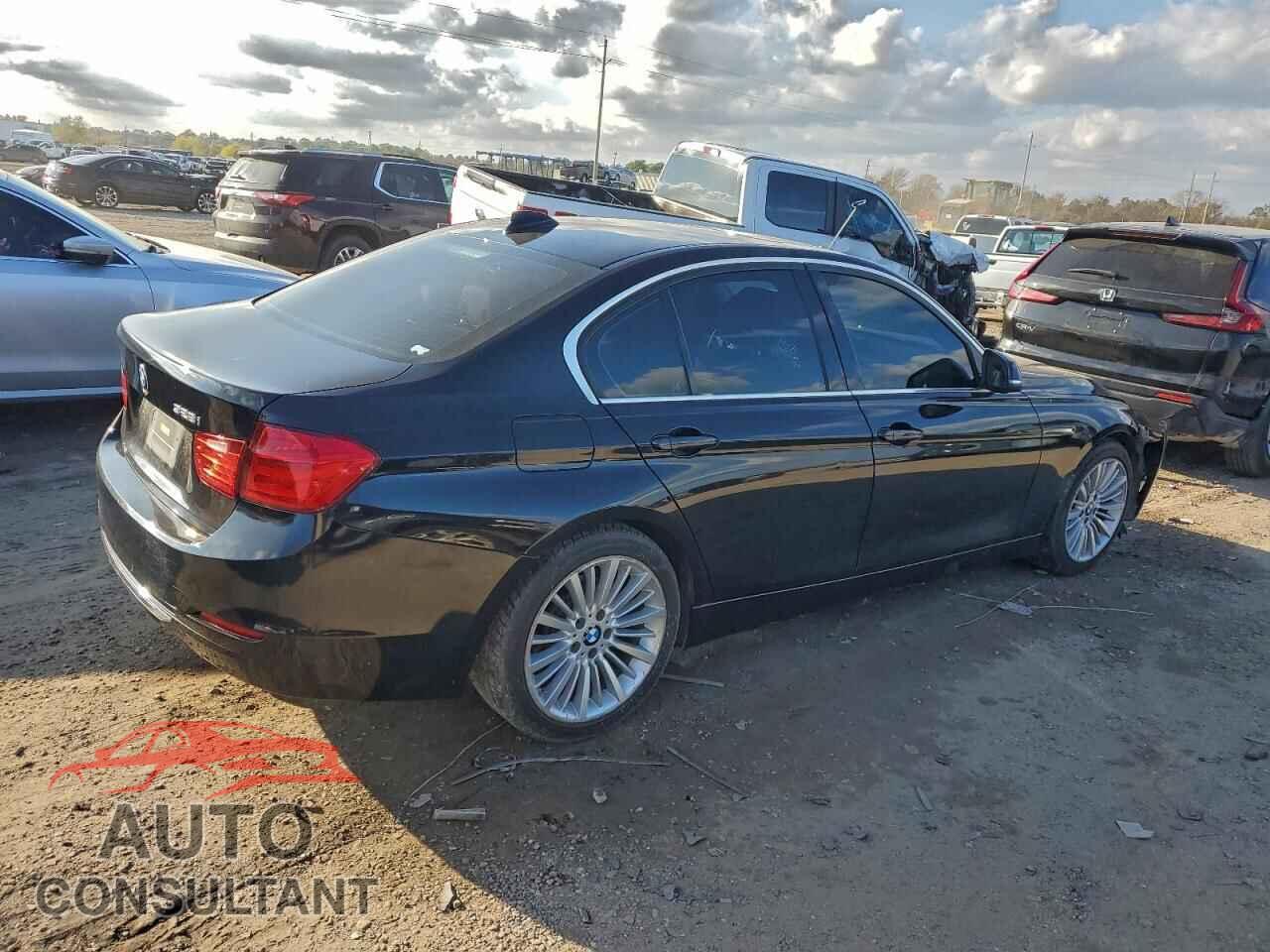 BMW 3 SERIES 2013 - WBA3A5G50DNP26181