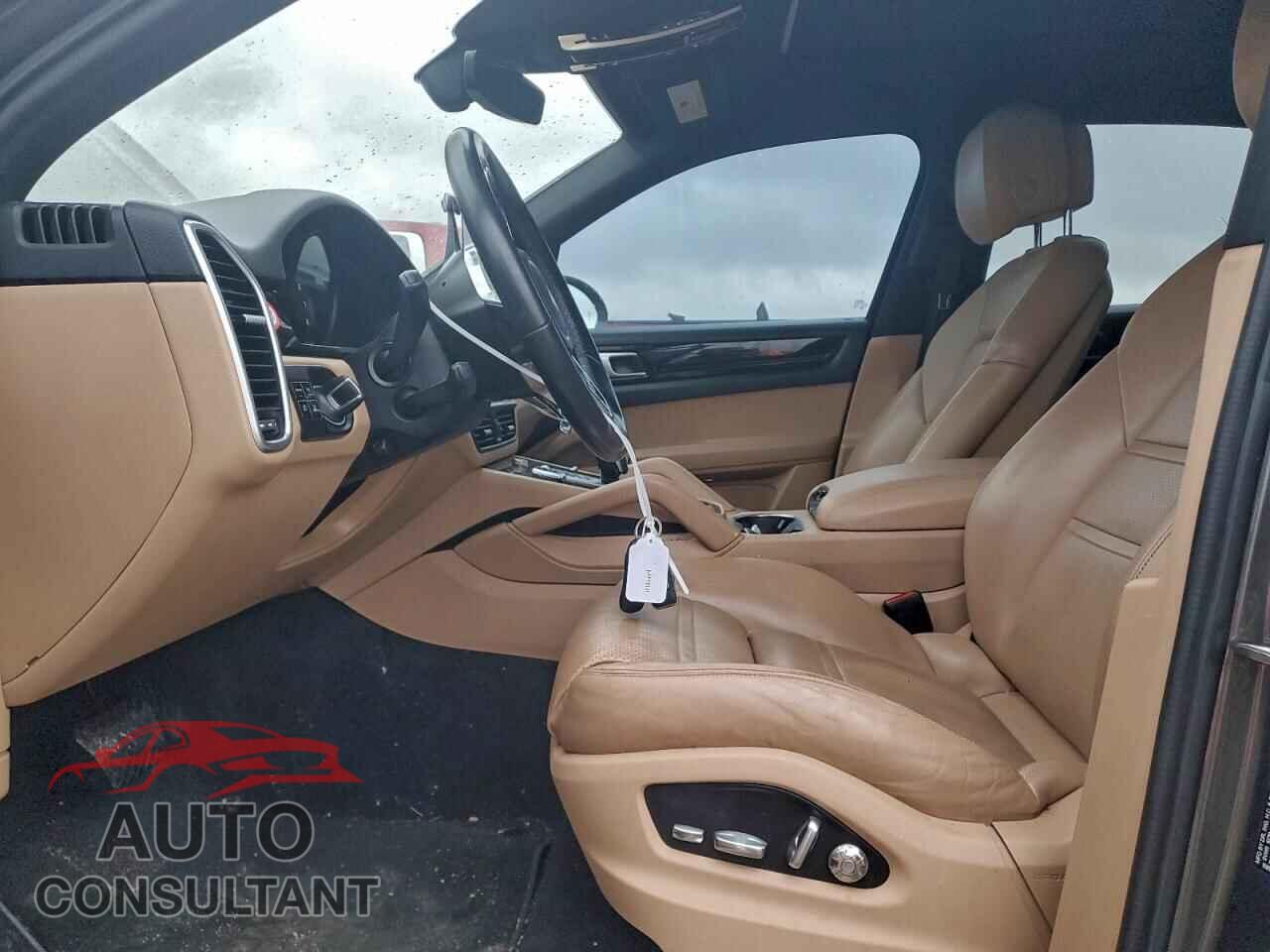 PORSCHE CAYENNE 2019 - WP1AA2AY1KDA04411