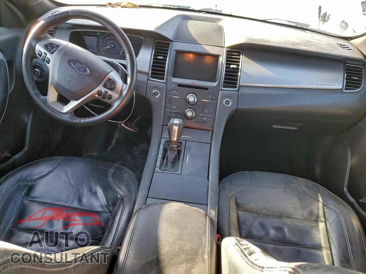 FORD TAURUS 2015 - 1FAHP2E87FG158513