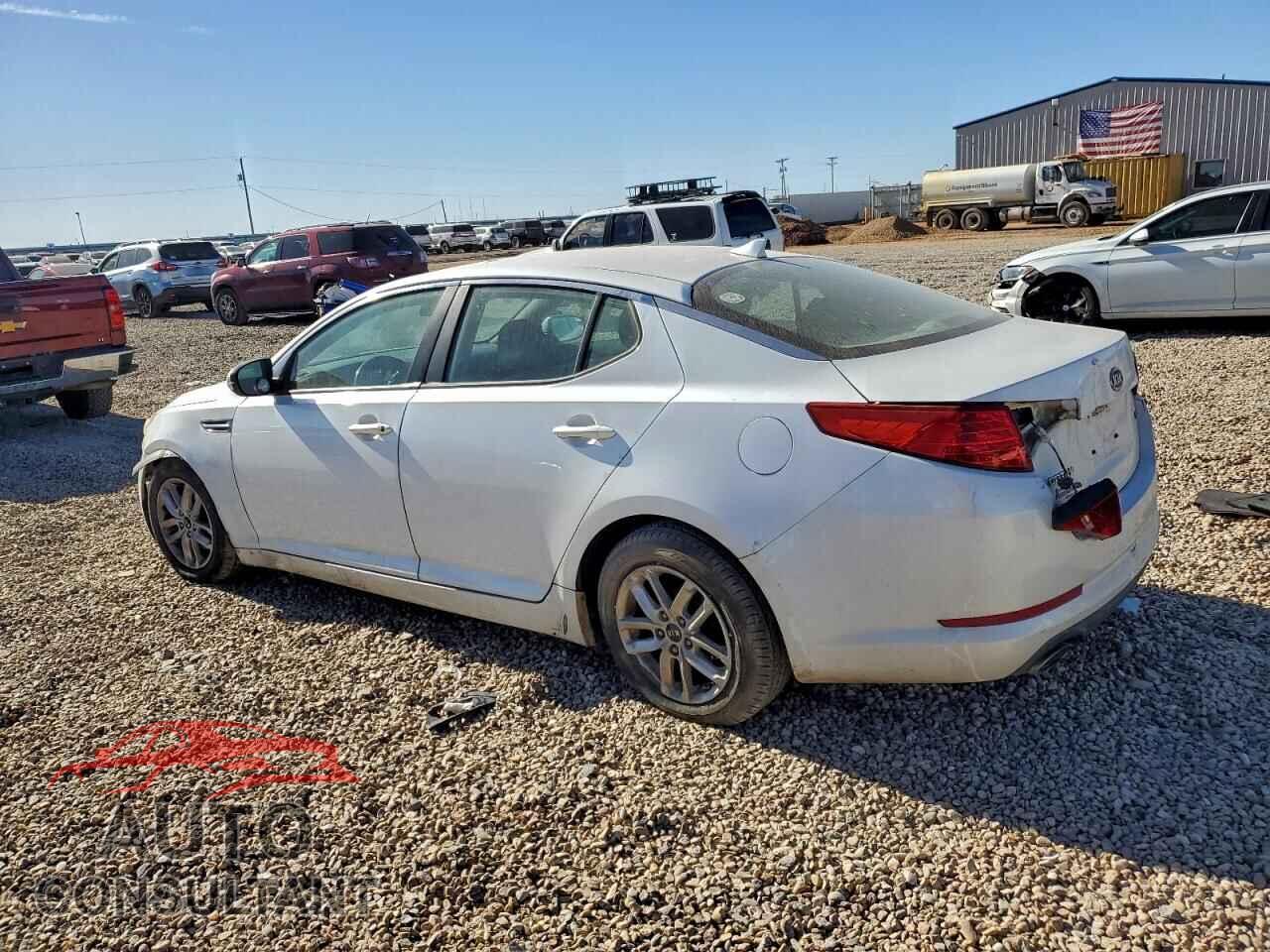 KIA OPTIMA 2011 - KNAGM4A72B5060743