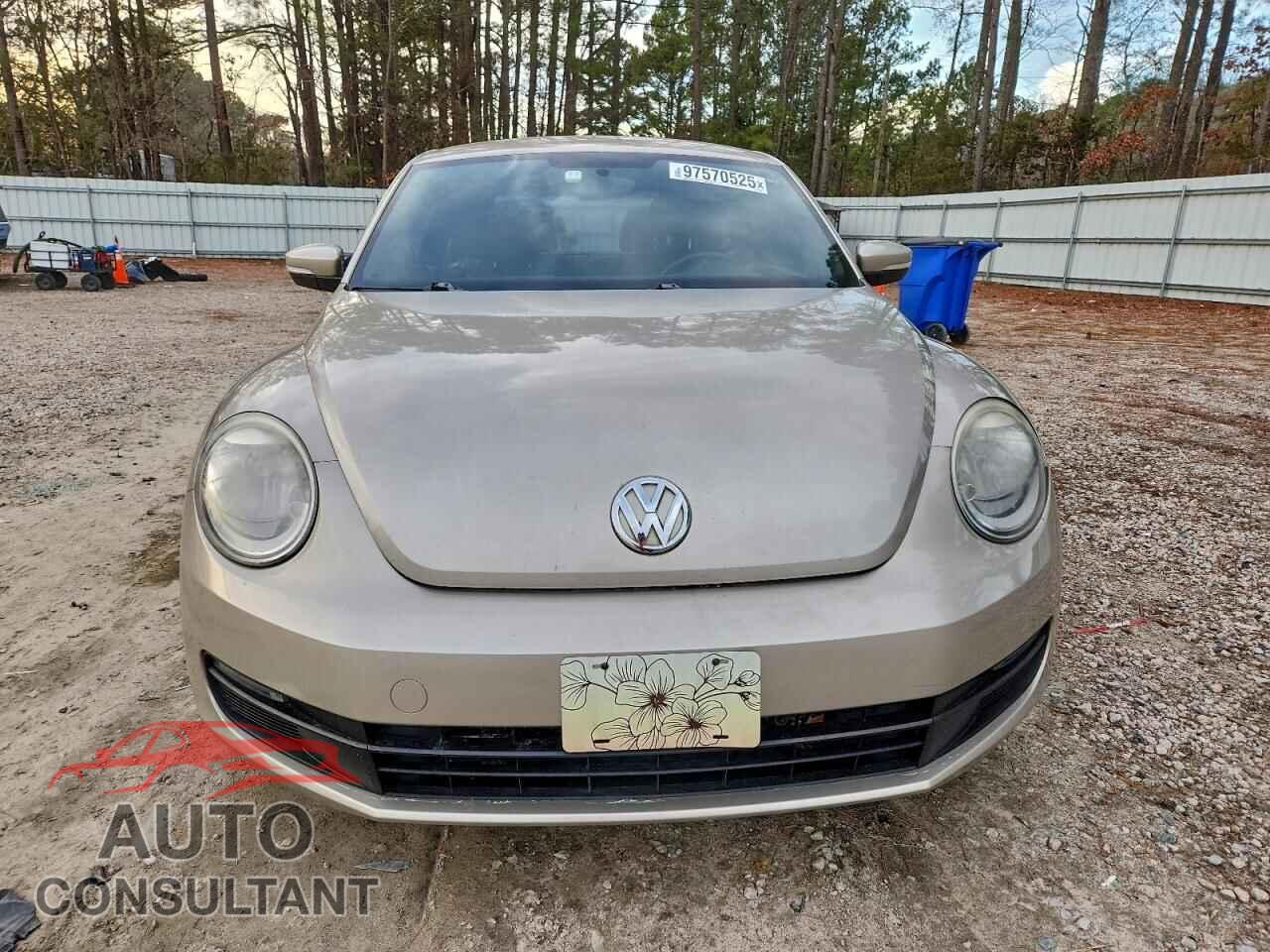 VOLKSWAGEN BEETLE 2013 - 3VWJP7ATXDM603636