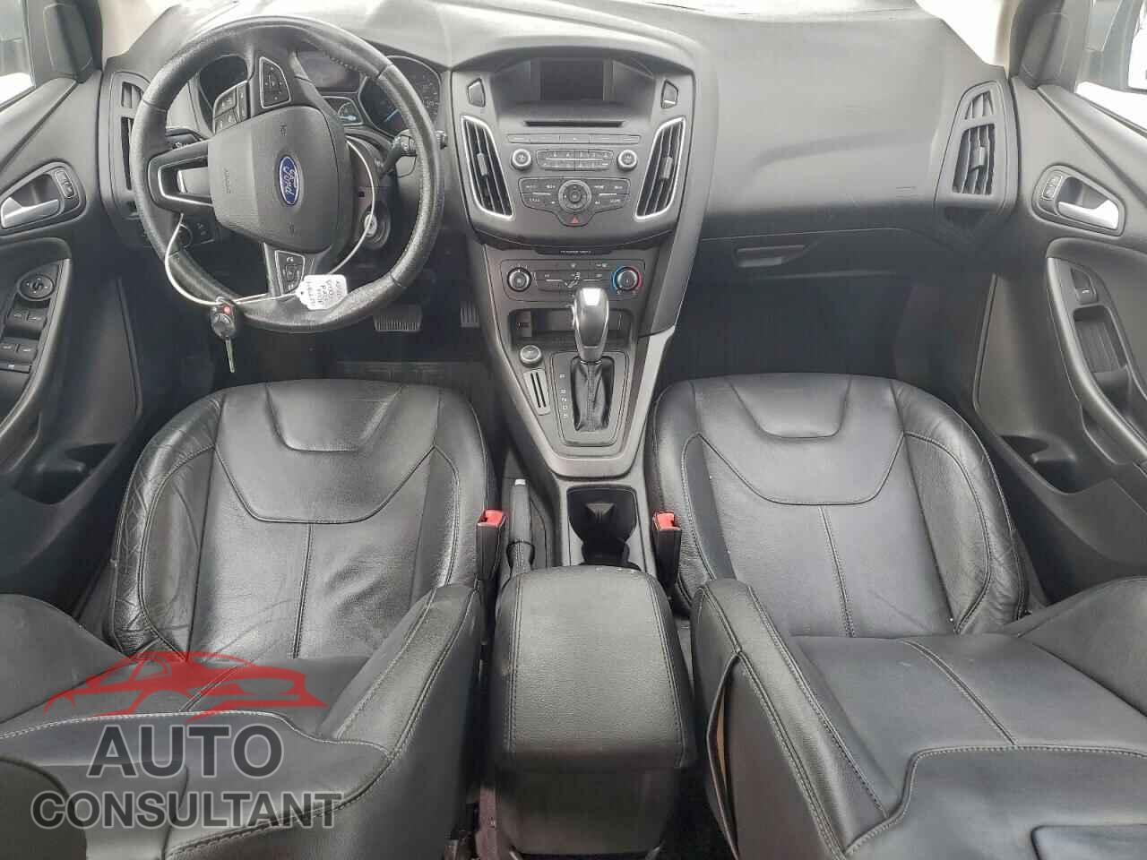 FORD FOCUS 2016 - 1FADP3K20GL394952