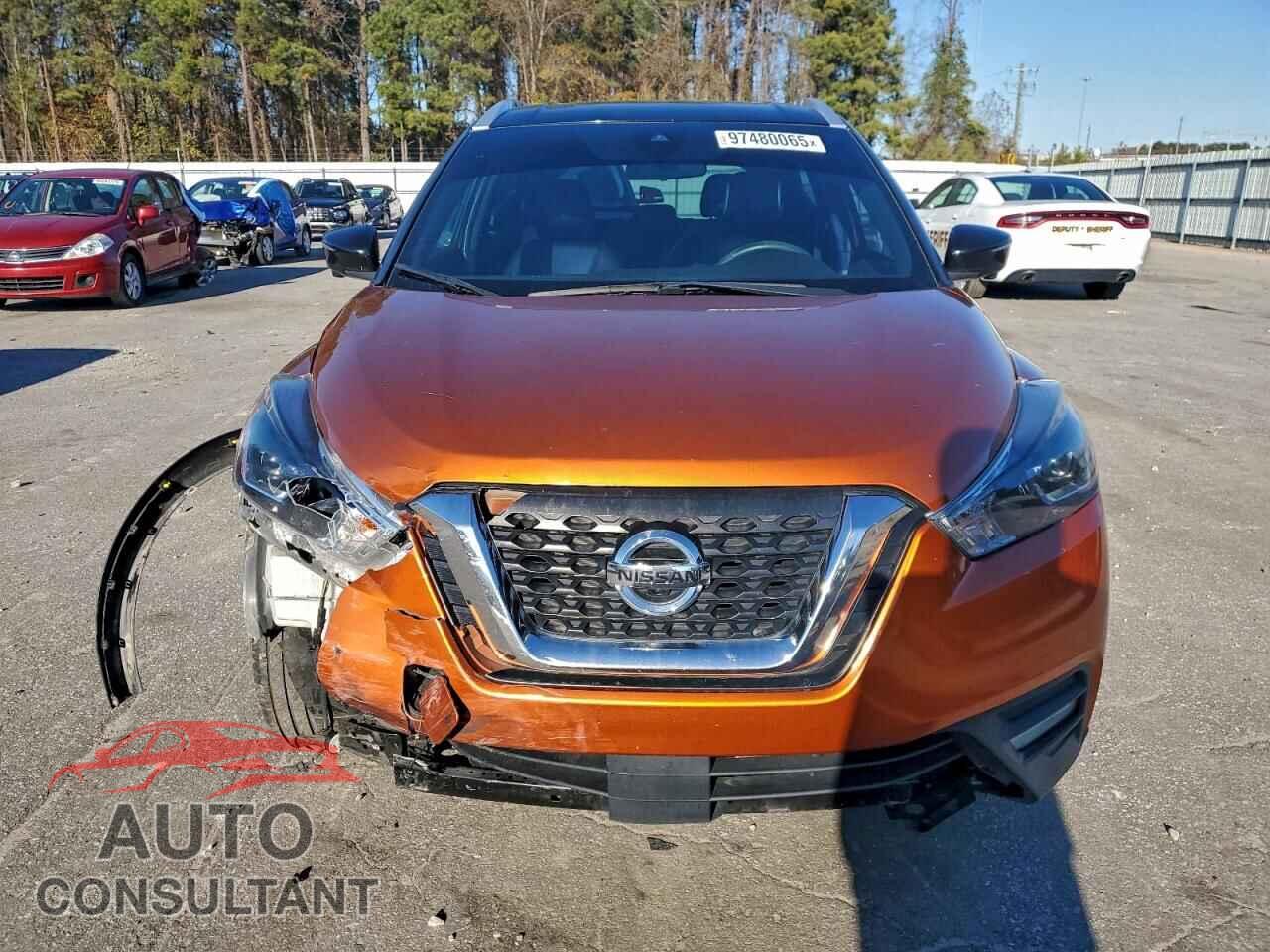 NISSAN KICKS 2020 - 3N1CP5DV6LL575564